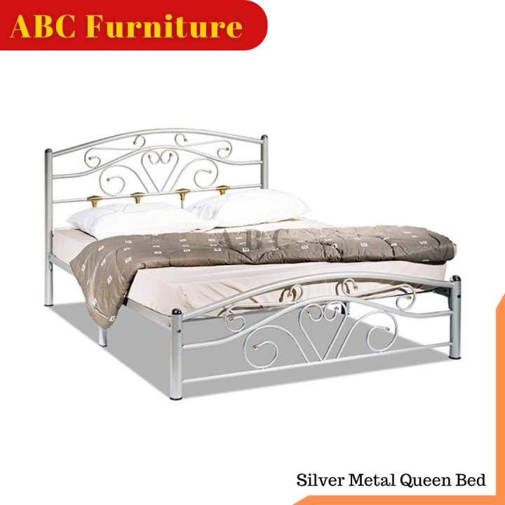 Queen Bed Metal Bed Frame / Double Bed / Metal Bed Frame / Bedroom