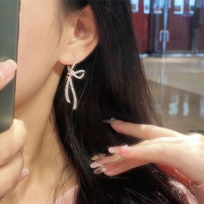 [COD] Dong Jie Douyin earrings of the same style knot bow earrings light luxury high-end elegant temperament and summer design