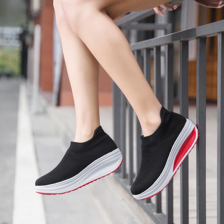 ชรองเท้าผ้าใบ-ส้น-5-ซม-ผ้าทอ-นุ่ม-สีดำ-สวมใส่สบาย-สำหรับผู้หญิง