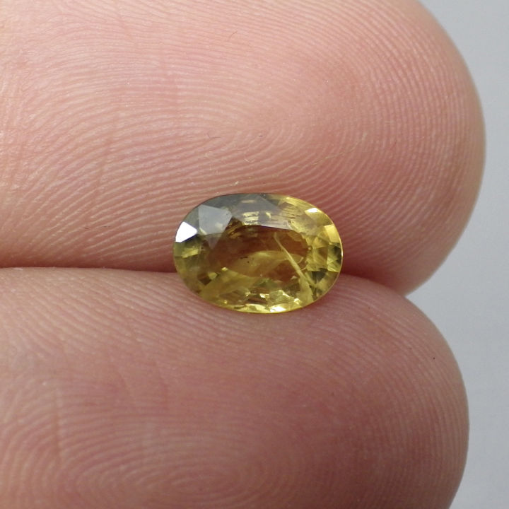 พลอย-แซฟไฟร์-บุษราคัม-แท้-ธรรมชาติ-natural-yellow-sapphire-1-18-กะรัต