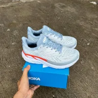 ??รองเท้าผ้าใบ HOKA ONE ONE Clifton  ของใหม่100% พร้อมกล่อง ป้ายครบไซส์ สินค้าถ่ายจากงานจริง  ใส่ได้ทั้งชายและหญิง ใส่สบายพร้อมจัดส่ง