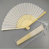 10-50Pcs White Folding Elegant Silk Cloth Christmas Decoration Hand Fan With Gift Bag Wedding &amp; Party 21Cm Printable Font