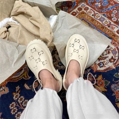 Hole hole shoes for women summer wear soft bottom outside waterproof non-slip beach leisure trend breathable cool web celebrity slippers