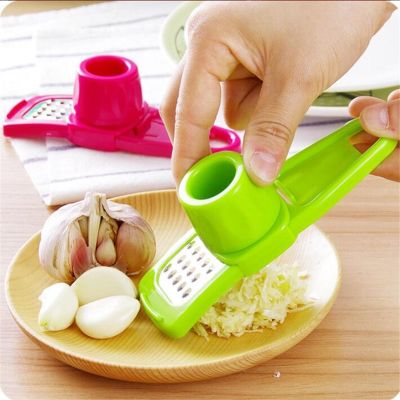 【CC】┅❍  Peeling Garlic Grinder Masher Multi-functional Accessories Chopping Ginger Crusher Press