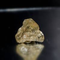 หินไหมทอง(Gold Rutile Quartz)