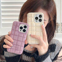 กระเป๋าใส่โทรศัพท์ Checker แบบ Solid Chenille สำหรับ iPhone14 เคสโทรศัพท์แบบ 3 มิติแบบง่ายสำหรับ iPhone12ProMax เคสโทรศัพท์สีชมพูสำหรับ iPhone13 เคสซิลิโคนป้องกันการตกสำหรับ iPhone11 เคสโทรศัพท์แฟชั่นเกาหลีสำหรับ iPhone13ProMax