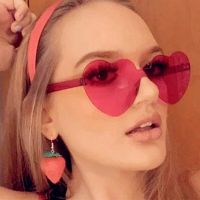 OLOPKY 2022 Oversized Heart-shaped Sunglasses Women Rimless Glasses Lady Plastic Glasses Women Vintage Oculos De Sol Feminino