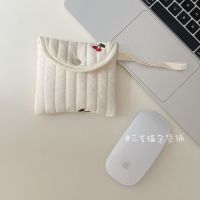 Portable three-year-old cat embroidered cherry storage bag female student quilted small bag sanitary napkin storage portable out-going coin purse