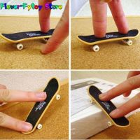 1PC Kids Children Mini Finger Board Fingerboard Skate Boarding Toys Children Gifts Party Favor Toy Random Pattern