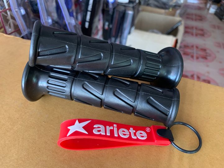 ปอกเเฮนยาง-ariete-สีดำเเถมฟรีพวงกุญเเจยาง-ใส่ได้ทุกรุ่น