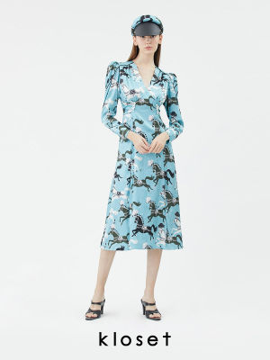 Kloset LUCKY HORSE V-NECK MIDI DRESS(RS22-D008)ชุดเดรส ชุดเดรสแขนยาว ชุดเดรสคอวี ชุดเดรสผ้าพิมพ์ลาย ชุดเดรสแฟชั่น