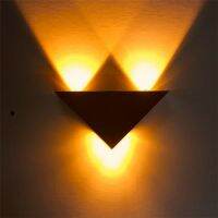 Morden LED Wall Light Triangle Shape 3W Indoor Lighting Bedroom Sconce Wall Lamp for Home Decoration 110V 220V Aluminium