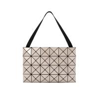 [BAOBAOIssey Miyake] issey Miyake Miyake Miyake 6 * 4 plane single shoulder diagonal span package