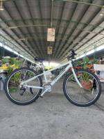 เสือภูเขา Cannondale ขาวดำ