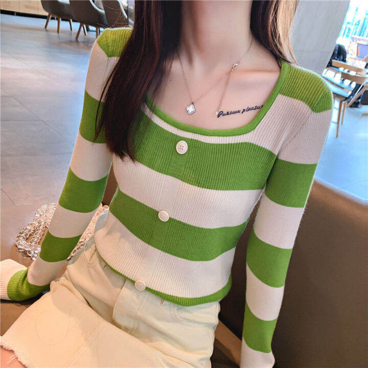 เสื้อถักผู้หญิงฤดูใบไม้ร่วงเวอร์ชั่นเกาหลีกลิ่นหอมขนาดเล็กลายเสื้อกันหนาวเสื้อสวมหัวของผู้หญิงหลวมทุกการแข่งขันถักเสื้อบอททอม