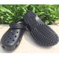 Jibbitz】8สี CROCS Unisex รองเท้าแตะคลาสสิก8สีผู้ชายและผู้หญิงรองเท้าแตะชายหาดฤดูร้อนสบายๆรองเท้าแตะหลุมน้ำหนักเบา