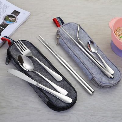8pcs Dinnerware Set Travel Cutlery Set Reusable Silverware with Metal Straw Spoon Fork Chopsticks Kitchen Accessory with Case Flatware Sets