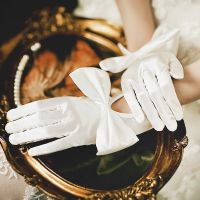 ▥❃ Wedding Bridal Satin Fabric Gloves Retro Elegant Bowknot Black White Gloves Bride Bridesmaid Full Finger Wrist Short Gloves