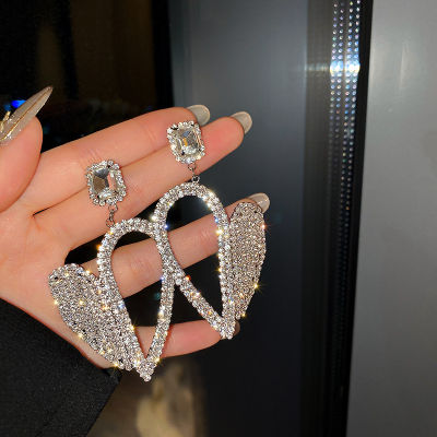 S925 เงินเข็มแฟชั่นต่างหูเพชรเต็มรูปแบบความรักต่างหูสตั๊ดรูปหัวใจออกแบบไม่สม่ำเสมอS925 Silver Needle Fashion Full Diamond Love Earrings Irregular Design Heart-shaped Stud Earrings