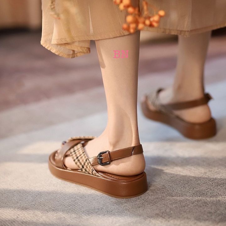 รองเท้าแตะ-size-36-40-eu-น้ำตาล-รองเท้าแตะแฟชั่น-รองเท้าแฟชั่นเกาหลี-รองเท้าสำหรับผู้หญิง-รองเท้าใส่เที่ยวสำหรับสตรี-ใส่สบาย-เบา-รัดส้น