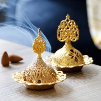 Golden Hollow Incense Burner Metal Censer Aroma Stove Adornment for Study Bar Hotel Home Burner Aroma Diffuser Decoration