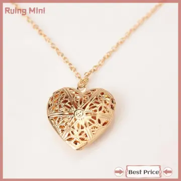 Gold heart clearance shape pendant