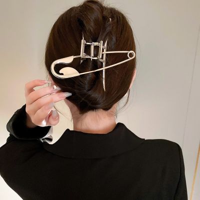 [COD] design sense pin catch hair clip cold back head accessories personality trendy plate shark female