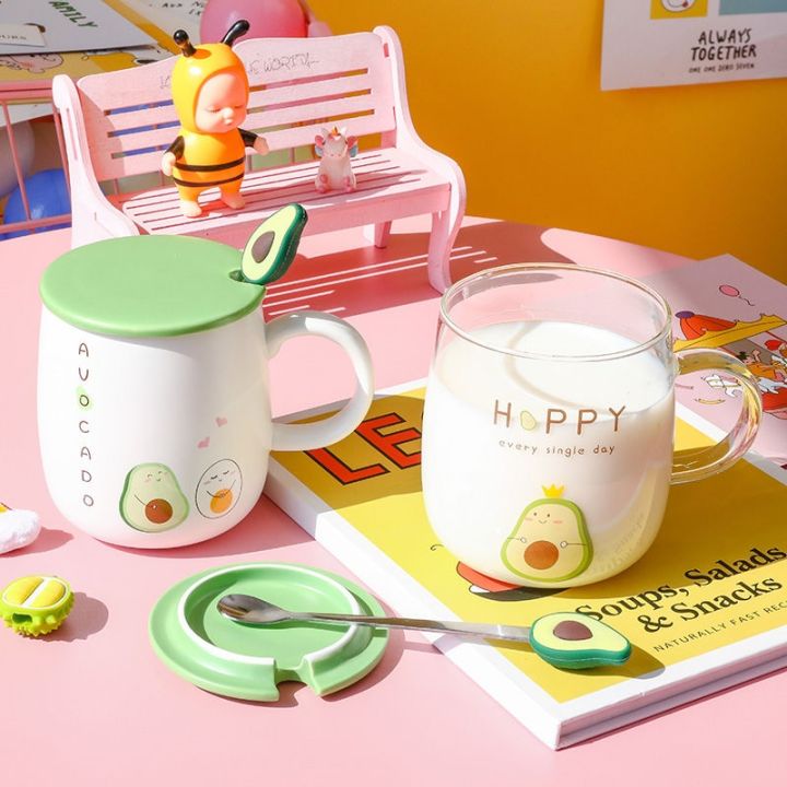 high-end-cups-ใหม่อะโวคาโดแก้วกาแฟเซรามิกตลกถ้วยแก้วสร้างสรรค์สีแก้วทนความร้อนที่มีฝาปิด400มิลลิลิตรเด็กโฮมออฟฟิศ-drinkware-ของขวัญ