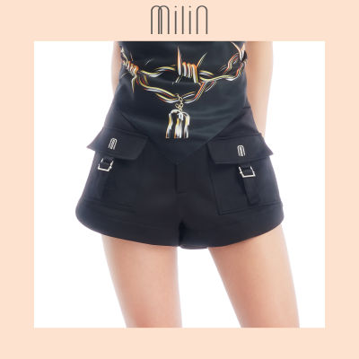 [MILIN] Eng belt two side cargo functional pockets mid waisted cargo style shorts กางเกงขาสั้นเอวกลางสไตล์คาร์โก้กระเป๋าสองข้างแต่งหัวเข็มขัดและคริสตัล M โลโก้ / 41 Gin Fizz Shorts