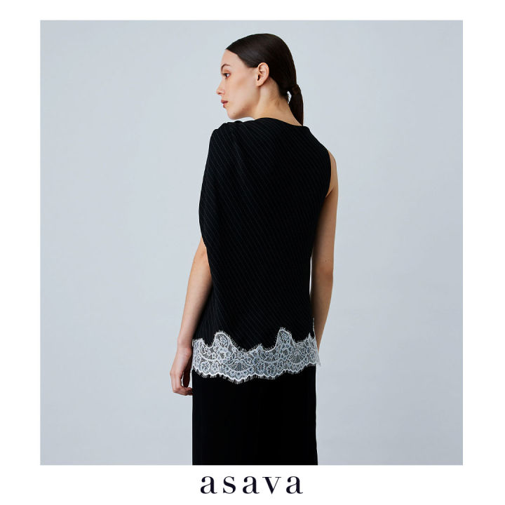 asava-ss22-stola-twisted-blouse-เสื้อผู้หญิง-อาซาวา-แขนกุด-ไหล่แต่งเดรป-ชายแต่งผ้าลูกไม้