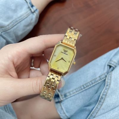 Armani Gold Watch สายสแตนเลสผู้หญิงนาฬิกาควอตซ์ศิลปะสไตล์สุภาพสตรีนาฬิกาข้อมือ2022นาฬิกาใหม่