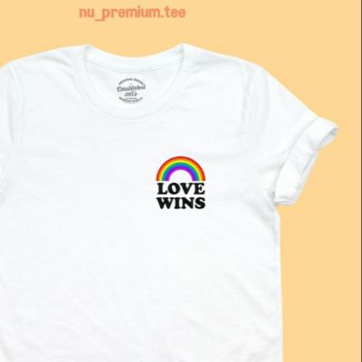 การออกแบบเดิมเสื้อยืด ความรักชนะทุกสิ่ง Love Wins พิมพ์อกซ้าย เสื้อยืดวัยรุ่น ไซส์ S-5XL