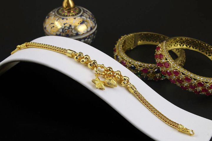 apata-jewelry-สร้อยข้อมือสี่เสาพริกไทยหัวใจดาว-1บาท-สร้อยข้อมือผู้หญิง-สร้อยชุบทองแท้24k-สร้อยข้อมือทองเหลือง-งานคุณภาพเหมือนทองแท้