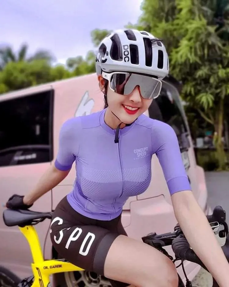 pro cycling apparel