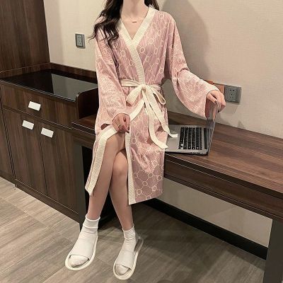 （HOT) โรงแรมใหญ่หวาน Meichun ร้านเสริมสวยรหัสสีบริสุทธิ์ชุดใส่ในบ้านแขนยาวเสื้อคลุมอาบน้ำผู้หญิงฤดูใบไม้ร่วงใหม่ชุดนอนชุดนอน