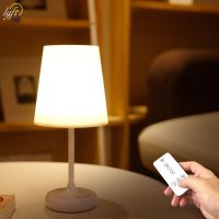 ไฟ LED หรี่แสงได้สำหรับอ่านหนังสือ Pelindung Mata อ่านหนังสือโคมไฟตั้งโต๊ะ USB ชาร์จได้พร้อมรีโมทควบคุมโต๊ะโคมไฟสำหรับไฟกลางคืนให้แสงสว่าง