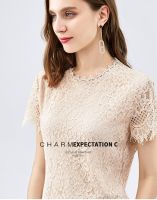 เสื้อผ้าลูกไม้หรูแขนสั้น Short sleeve lace shirt