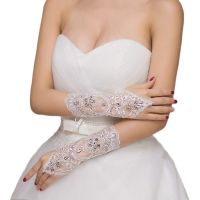 ☊ Womens Bride Lace Wedding Gloves Short Fingerless Rhinestone Bridal White Prom Dress Accessories