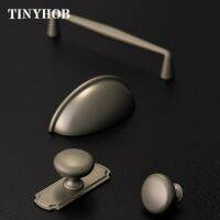 Matte Nickel /Shell Shape Door Knob European Furniture Handles Sector Drawer Pulls Kitchen / Shoe Cabinets