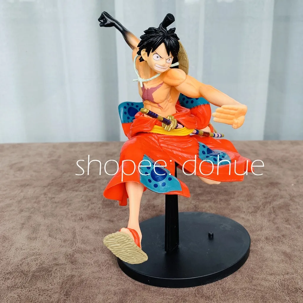 Mô hình One Piece: Những chi tiết tuyệt mỹ và chân thực về các nhân vật One Piece sẵn sàng dành cho bạn. Tận hưởng tinh túy của mô hình này với độ chi tiết tuyệt vời và đầy màu sắc. Hãy xem và sở hữu cho riêng mình ngay!