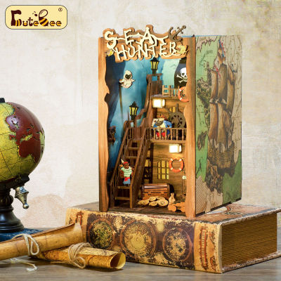CUTEBEE Book Nook DIY บ้านตุ๊กตา 3D Puzzle โมเดลบ้าน ของเล่นไม้ บ้านจิ๋ว diy ที่กั้นหนังสือ ของเล่น diy ของขวัญวันหยุด(Sea Hunter)