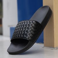 Braided Leather Fashion Slipper Slide Slippers for Men Summer Beach Bathroom Platform Mens Designer Flip Flops Sandals Sneakers