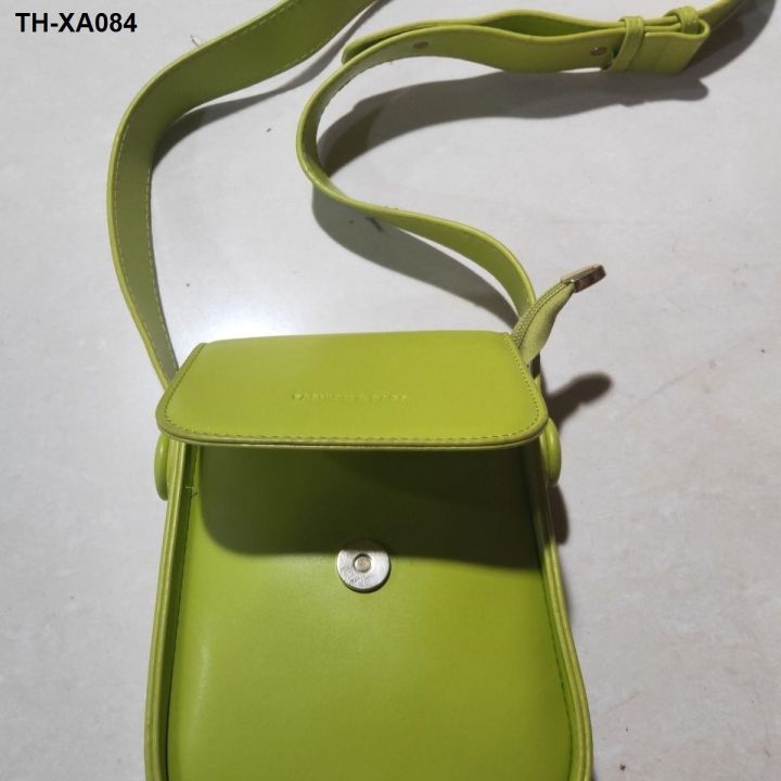 กระเป๋าโทรศัพท์มือถือ-2023-ใหม่เนื้อสุภาพสตรีกระเป๋าสี่เหลี่ยมเล็กสายสะพายไหล่กว้างกระเป๋าสะพายข้าง-messenger-เปลี่ยนกระเป๋าใบเล็ก