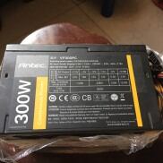 UPS NGuồn Antec 300W Màu Đen Và Đỏ Ng uồn Phụ 8P Cpu và 6P Vga