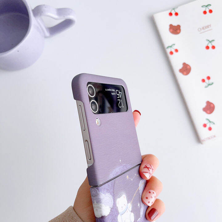 เคส-samsung-galaxy-z-flip-4-z-flip-3เคสลายการ์ตูนน่ารักกระเป๋าหมีอวกาศสำหรับ-samsung-z-flip-3ของขวัญปลอกแข็งโทรศัพท์พีซีป้องกันสำหรับเด็กผู้หญิง