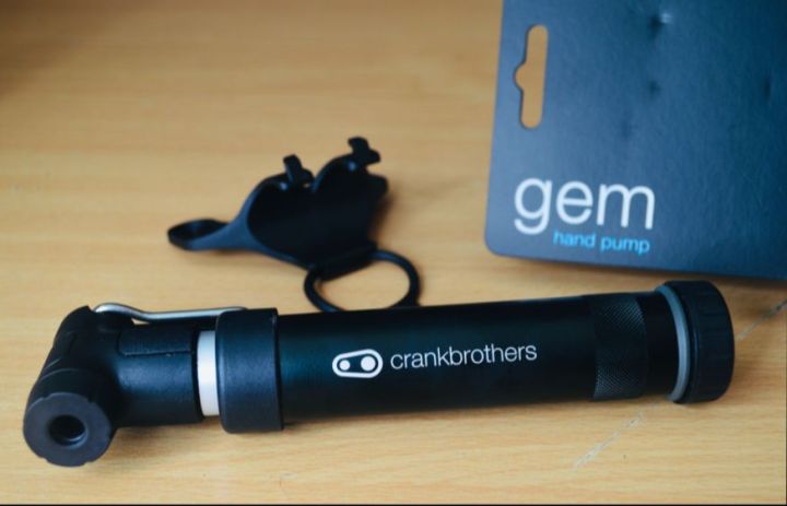 crankbrothers gem bike hand pump