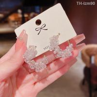 ? เครื่องประดับ S925 silver needle light luxury senior design feeling C shape exaggeration circle earrings female crystal ins small stud earrings earrings