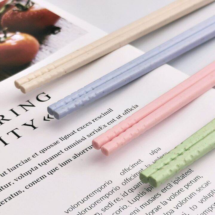 travel-friendly-wheat-straw-portable-cutlery-set-spoon-fork-and-chopsticks-with-nordic-aroma-flatware-sets