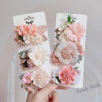 【Ready Stock】 ❁☞ C18 3Pcs/Set Artificial Flower Hair Clip For Kids Girls Hairpins Cute Pink Flowers Barrettes Hair Decorate Headwear Hair Accessories