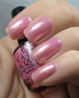 #OPI สี Princess Rule สีโทนชมพูมีกลิ้ตเตอร์ วิ้งๆ น่ารัก เรียบร้อย เหมือนเจ้าหญิง หวานๆค่า Brides maid งานแต่ง เหมาะ สำหรับทุกโอกาส